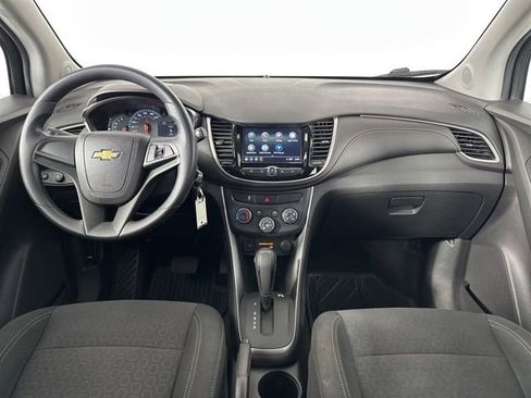 Used 2018 Chevrolet Trax LS w/ LPO, Protection Package FWD image 11