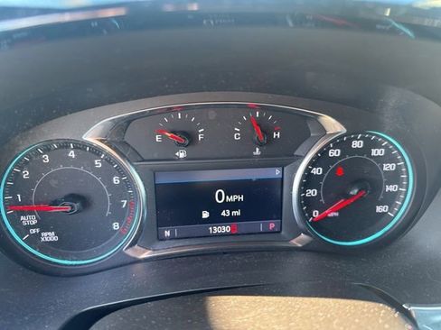 Used 2023 Chevrolet Traverse LT FWD image 10
