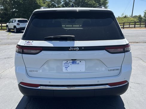 Used 2023 Jeep Grand Cherokee Limited AWD/4WD image 6