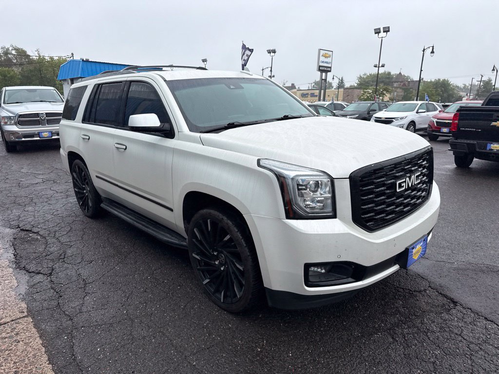 Used 2017 GMC Yukon Denali AWD/4WD image 5