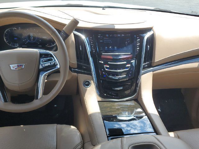 Used 2020 Cadillac Escalade Platinum AWD/4WD image 19