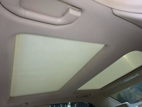 Used 2014 Mercedes-Benz E 350 Sedan image 13