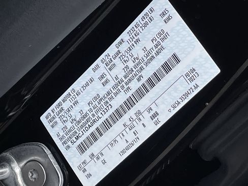Used 2024 Lincoln Corsair AWD w/ Equipment Group 101A image 34