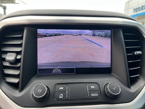 Used 2023 GMC Acadia SLE w/ Driver Convenience Package image 21