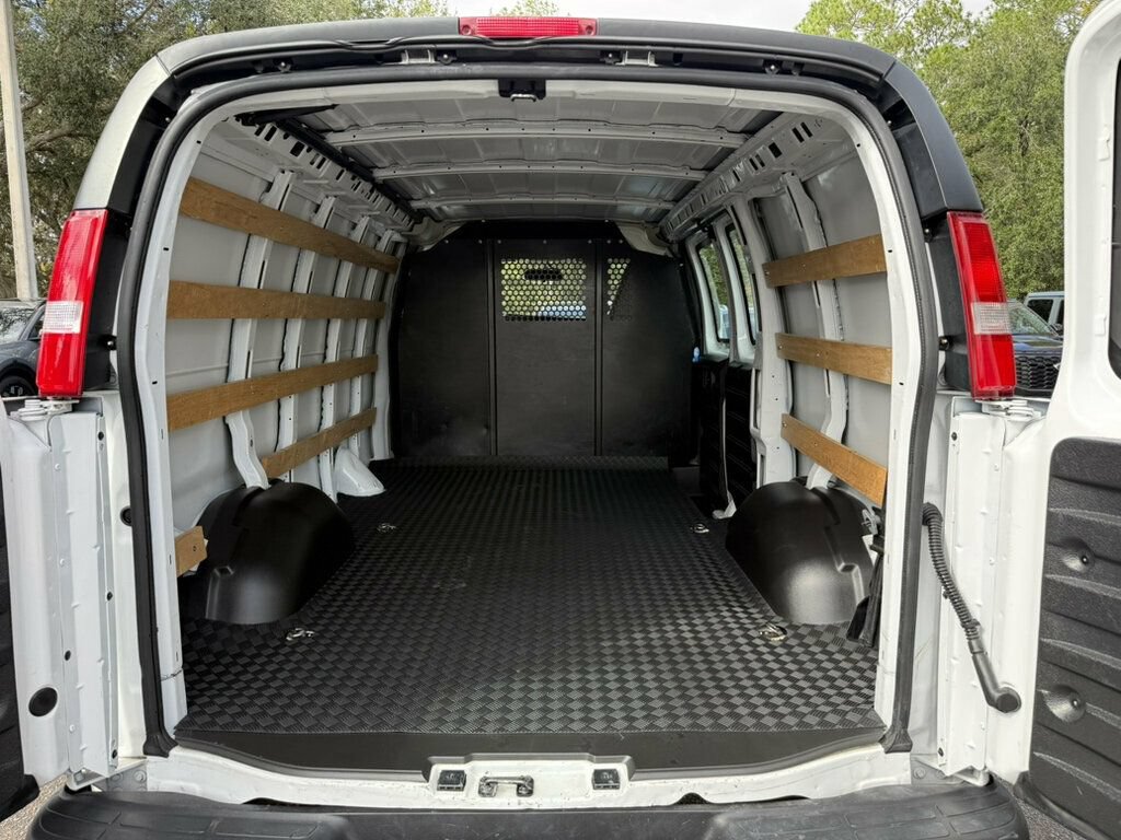 Used 2025 GMC Savana 2500 w/ Driver Convenience Package RWD image 8