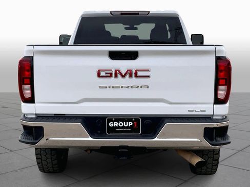 Used 2022 GMC Sierra 3500 SLE w/ SLE Convenience Package image 4