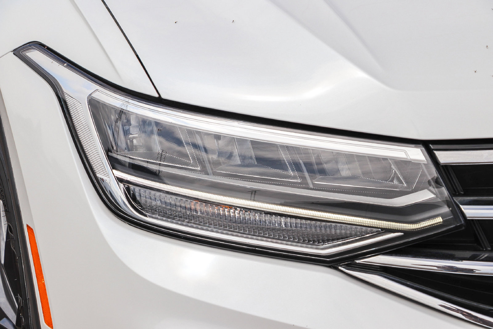 Used 2023 Volkswagen Tiguan SE FWD image 4