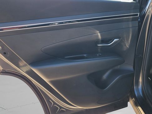 Certified 2023 Hyundai Tucson SE image 10