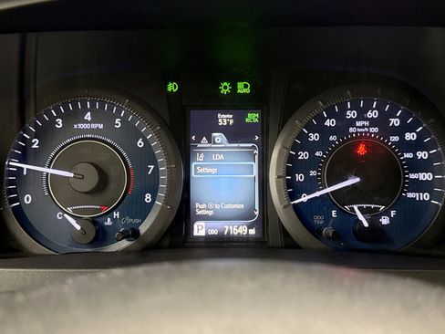 Used 2019 Toyota Sienna XLE w/ XLE Navigation Package AWD/4WD image 9