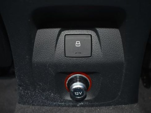 Used 2018 Audi Q3 2.0T Premium Plus w/ Premium Plus Package AWD/4WD image 39