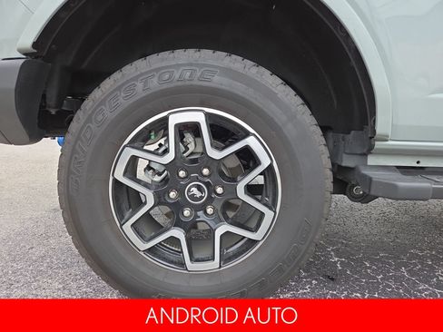 Used 2024 Ford Bronco Outer Banks AWD/4WD image 9