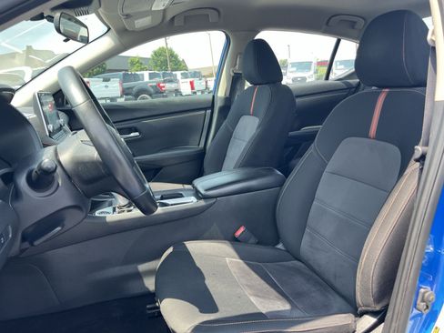 Used 2023 Nissan Sentra SR FWD image 13