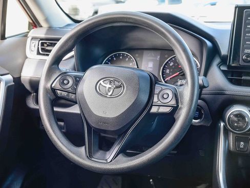 Certified 2021 Toyota RAV4 XLE image 18