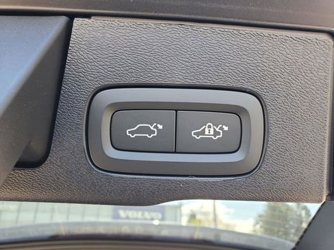 New 2026 Volvo XC60 B5 Plus w/ Protection Package Premier AWD/4WD image 31