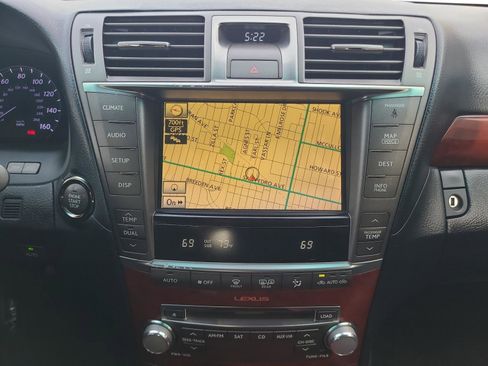 Used 2012 Lexus LS 460 w/ Comfort Pkg image 14