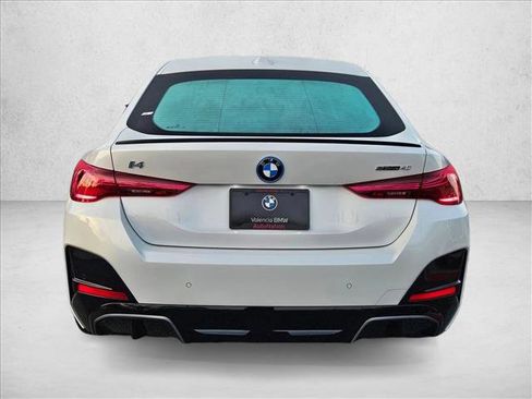 Used 2025 BMW i4 eDrive40 w/ M Sport Package image 8