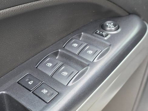 Used 2020 Chevrolet Colorado LT w/ Colorado RST Special Edition image 15