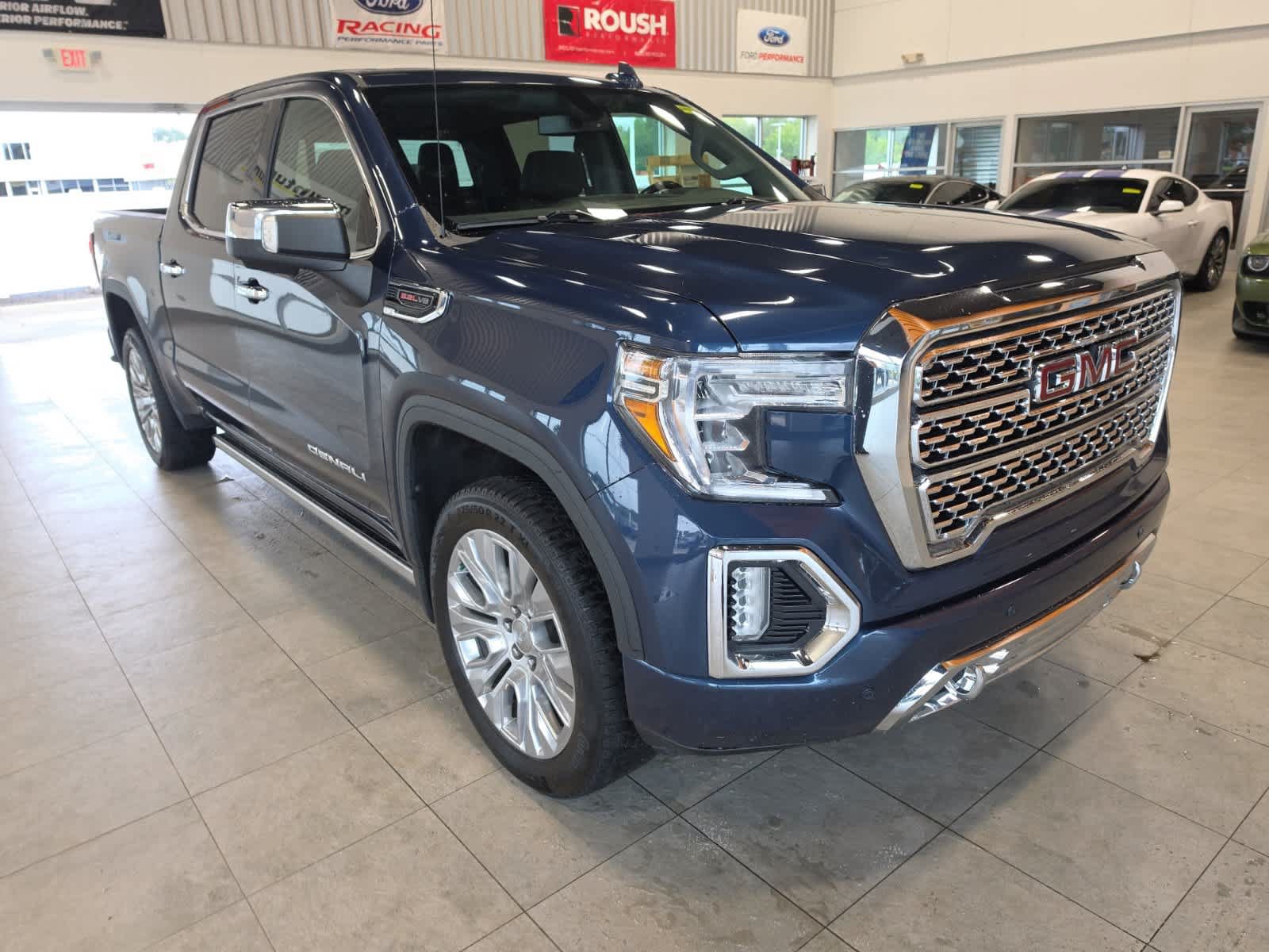 Used 2021 GMC Sierra 1500 Denali w/ Denali Premium Package AWD/4WD image 4