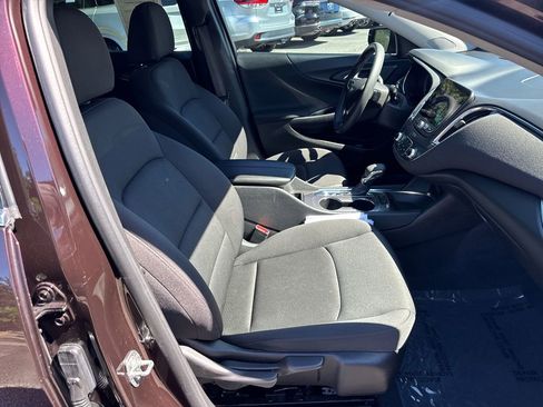 Used 2021 Chevrolet Malibu LT FWD image 13