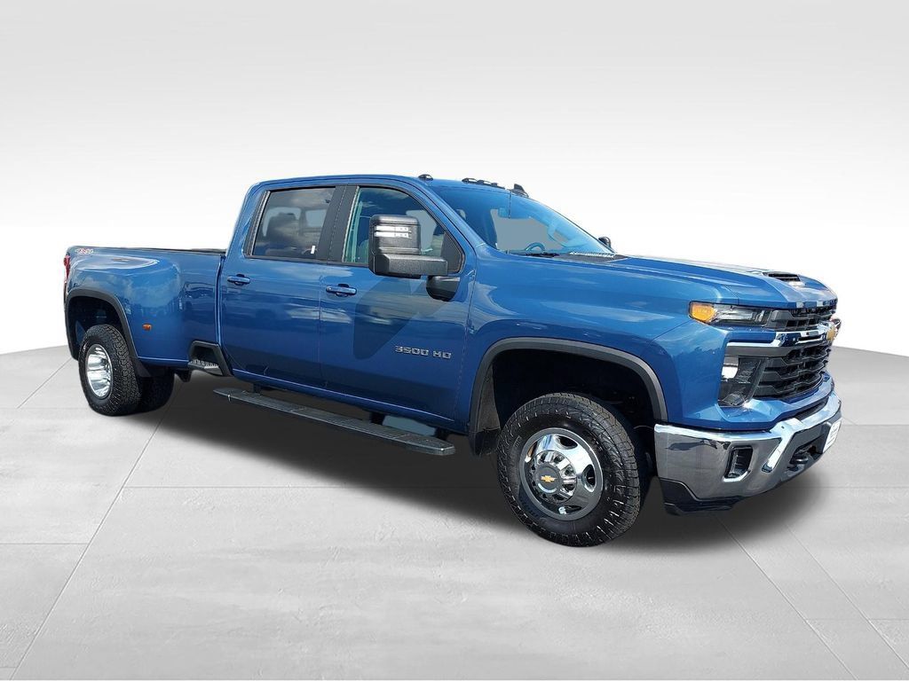 Used 2024 Chevrolet Silverado 3500 LT w/ All Star Edition AWD/4WD image 7