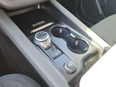 New 2025 Ford Explorer Active image 10