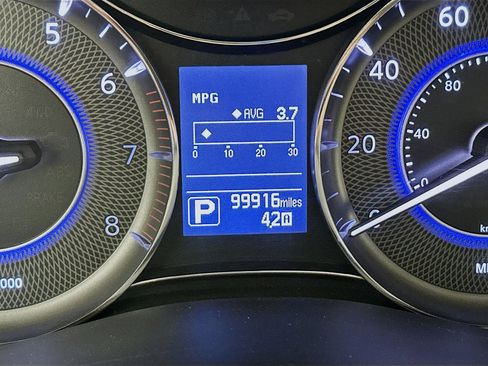 Used 2017 INFINITI QX80 2WD w/ Driver Assistance Package image 18