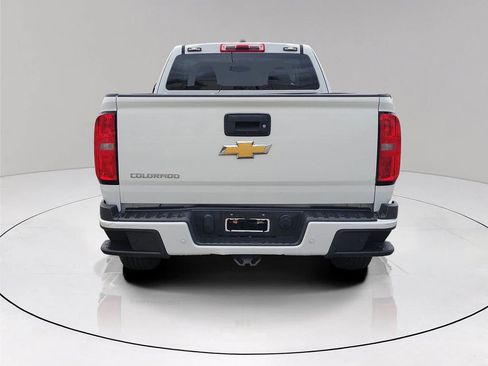 Used 2020 Chevrolet Colorado LT w/ Safety Package RWD image 5