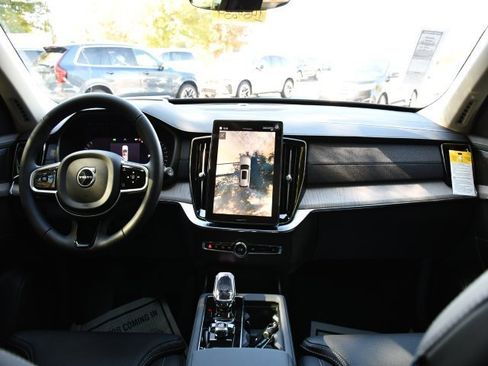 New 2026 Volvo XC90 B5 Ultra image 17