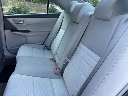 Used 2016 Toyota Camry LE image 12