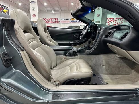 Used 2003 Chevrolet Corvette Convertible w/ Preferred Equipment Group1 RWD image 11