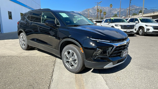 New 2026 Chevrolet Blazer LT w/ Convenience Package FWD image 35