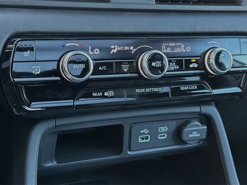 New 2025 Honda Pilot TrailSport image 20