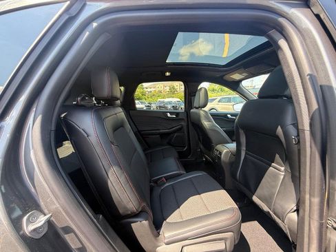 Certified 2023 Ford Escape ST-Line w/ Tech Pack #1 AWD/4WD image 14
