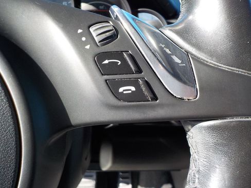 Used 2012 Porsche Cayenne S image 13