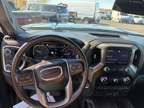 Used 2023 GMC Sierra 2500 Denali image 2