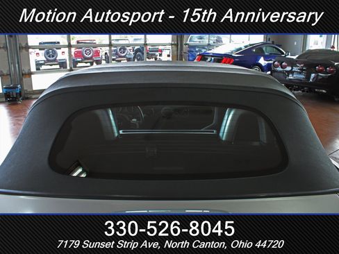 Used 2006 MAZDA MX-5 Miata Sport RWD image 13
