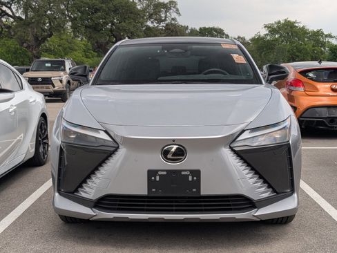 Used 2023 Lexus RZ 450e Premium w/ Cold Area Package AWD/4WD image 2