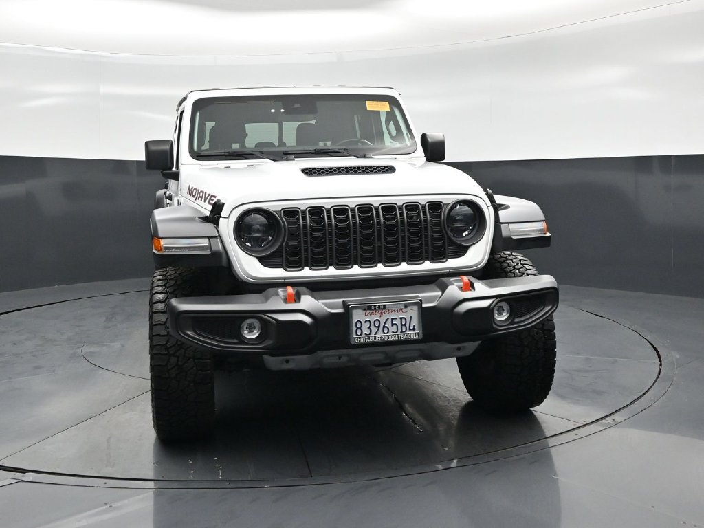 Used 2024 Jeep Gladiator Mojave AWD/4WD image 56