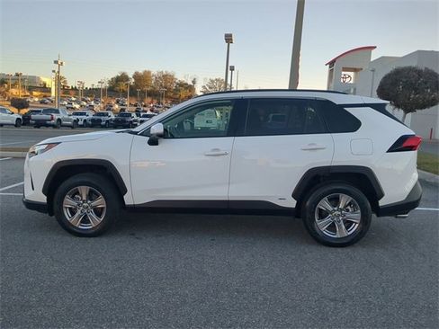 Certified 2023 Toyota RAV4 XLE image 7