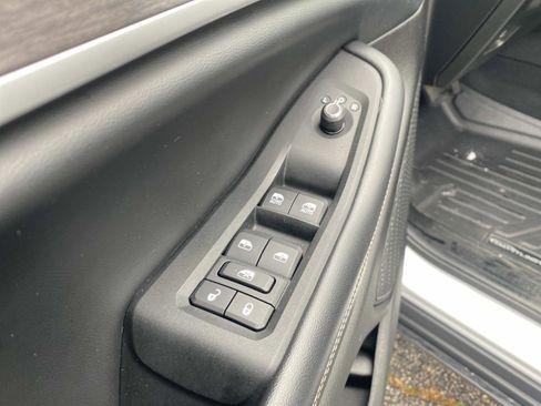 Certified 2023 Jeep Grand Cherokee Limited w/ Luxury Tech Group II image 23