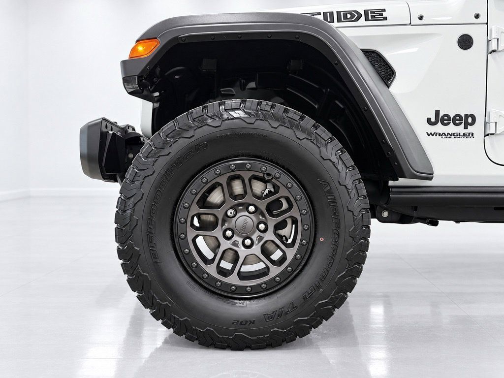 Used 2022 Jeep Wrangler Unlimited Sport AWD/4WD image 9