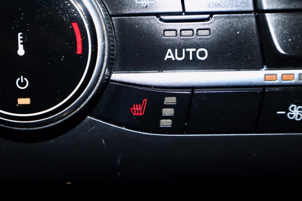 Used 2023 Ford Escape Active w/ Cold Weather Package FWD image 4