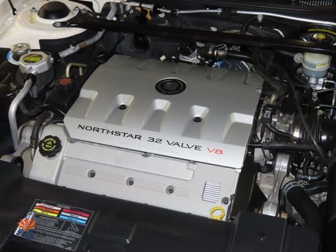 Used 2002 Cadillac Eldorado Collector's Edition image 4