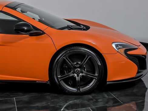 Used 2015 McLaren 650S Spider image 15