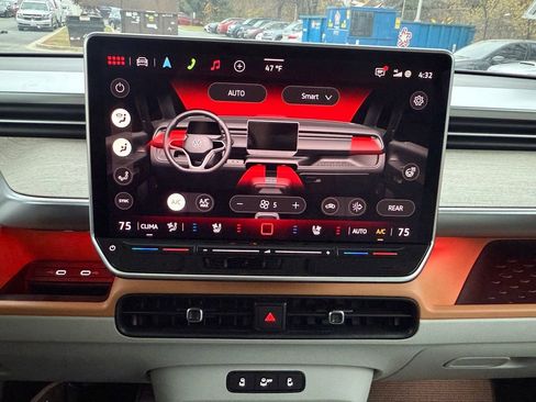 New 2025 Volkswagen ID. Buzz 1st Edition image 17