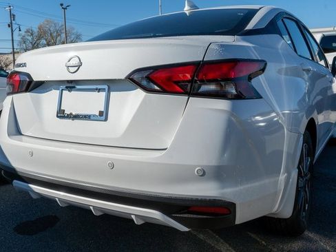 New 2025 Nissan Versa SV image 5