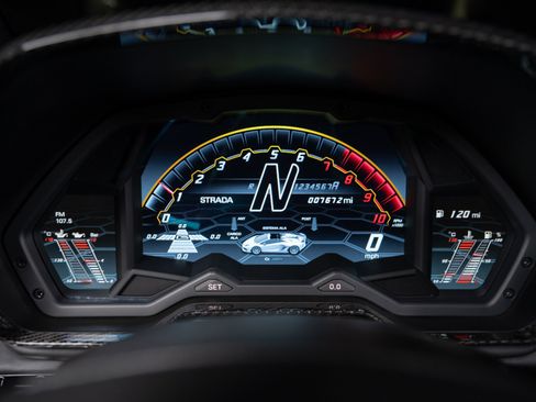 Used 2021 Lamborghini Aventador SVJ AWD/4WD image 27