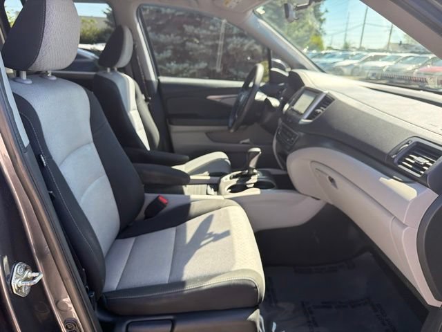 Used 2017 Honda Ridgeline RTS image 26
