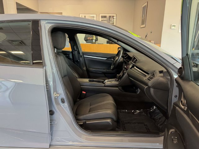Used 2021 Honda Civic Sport image 11