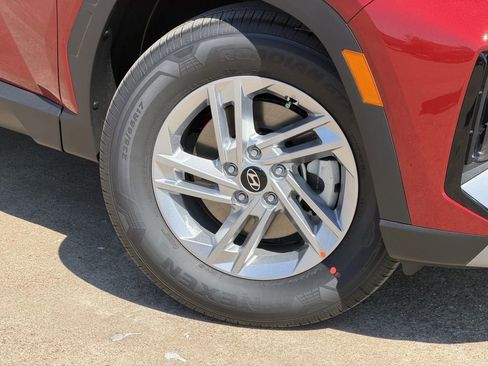 New 2026 Hyundai Tucson SE image 9